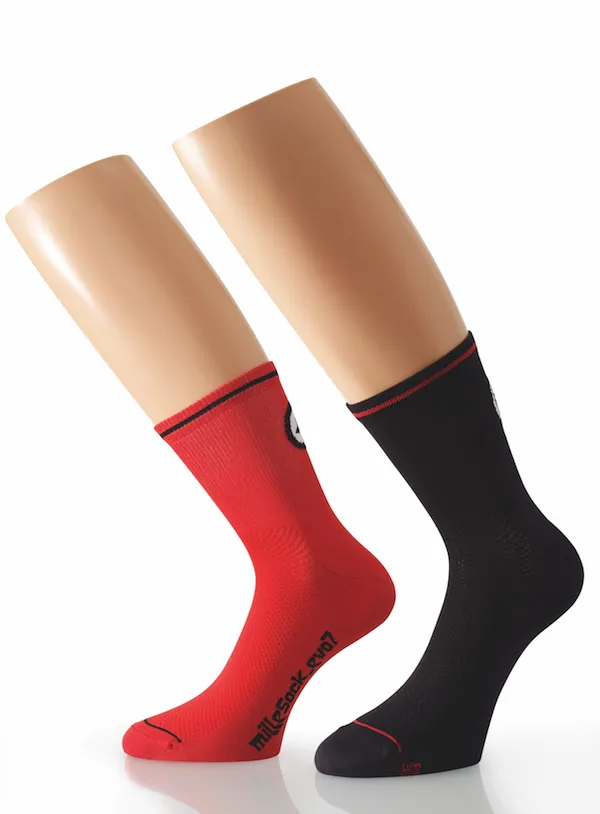 Носки ASSOS milleSock_evo7 - 2 pairs national Red / blackSeries