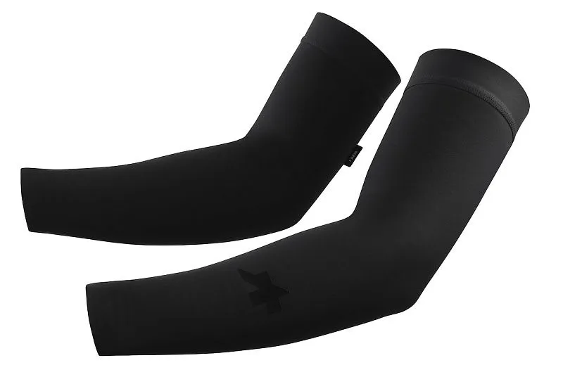 Утеплители для рук ASSOS R Winter Arm Warmers P1 Black Series