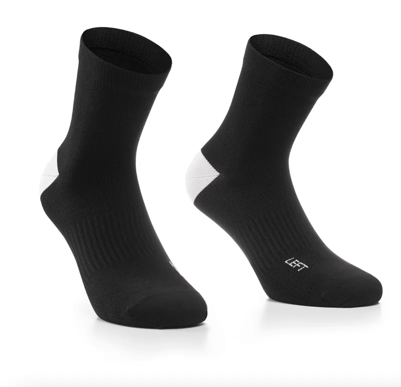 Носки ASSOS Essence Socks Low - twin pack blackSeries