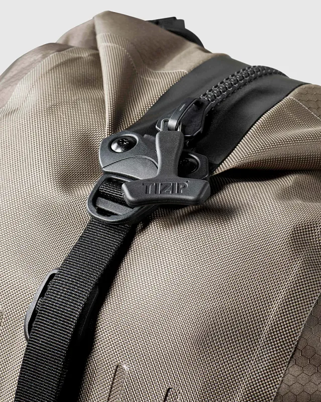 Рюкзак ASSOS ASSOS x ORTLIEB Atrack Backpack 25L 