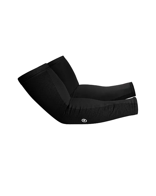 Утеплители для рук ASSOS TRAIL Arm Protectors blackSeries